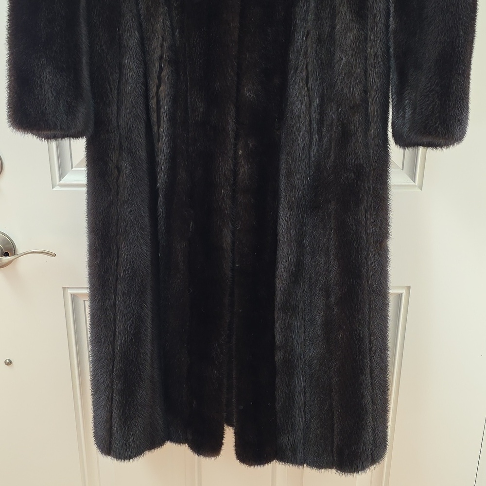 Antonovich Black/Dark Brown Full Length Mink Coat. Size Medium - Picture 4 of 14